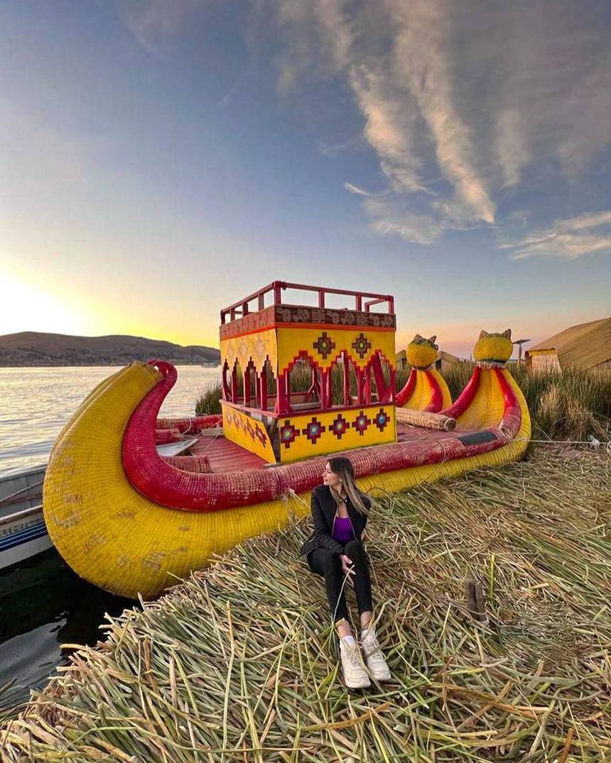 Isla Uros Tour Puno