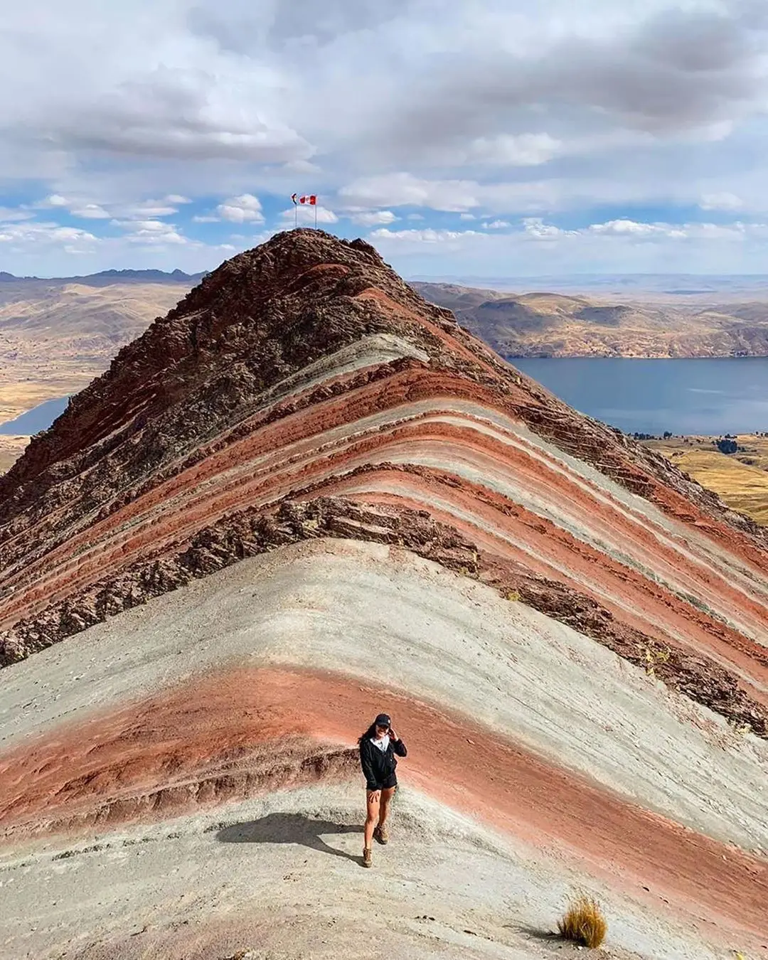 Tour Pallay Punchu Full Day | Caminata a la Montaña Afilada en Cusco